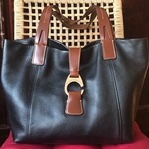Dooney & Bourke purse